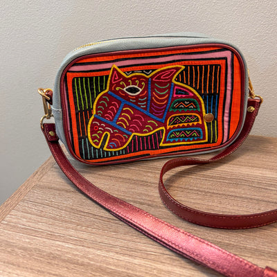 Camera Camel Bag -Mola Series