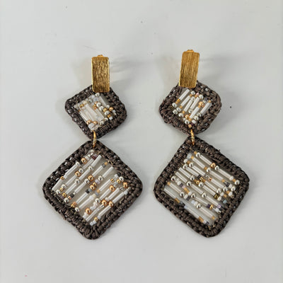 Square me up Earrings