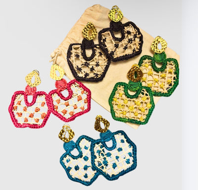 Aretes Tic tac toe